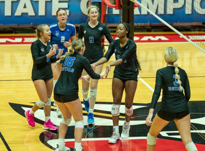Hamilton Southeastern Castle Illinois girls volleyball 11-4-23 Julie L Brown 24069